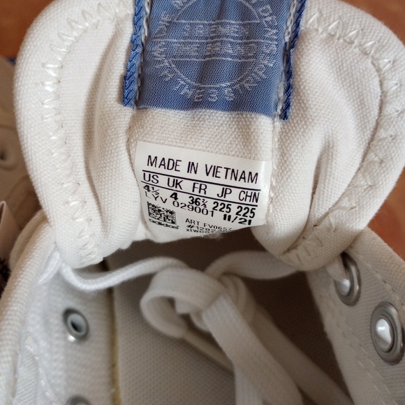 NEW Adidas NIZZA canvas shoes with blue and red stripes size 4.5 - Picture 3 of 9